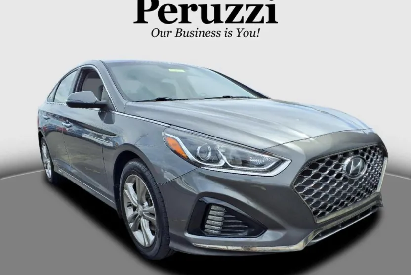 2019 Hyundai Sonata SEL photo 1