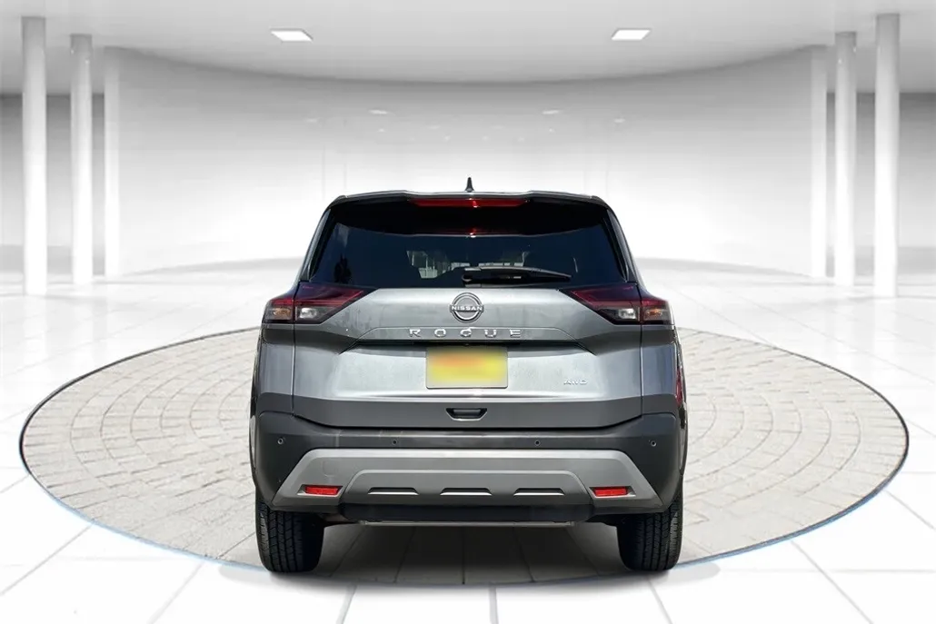 2023 Nissan Rogue S photo 1