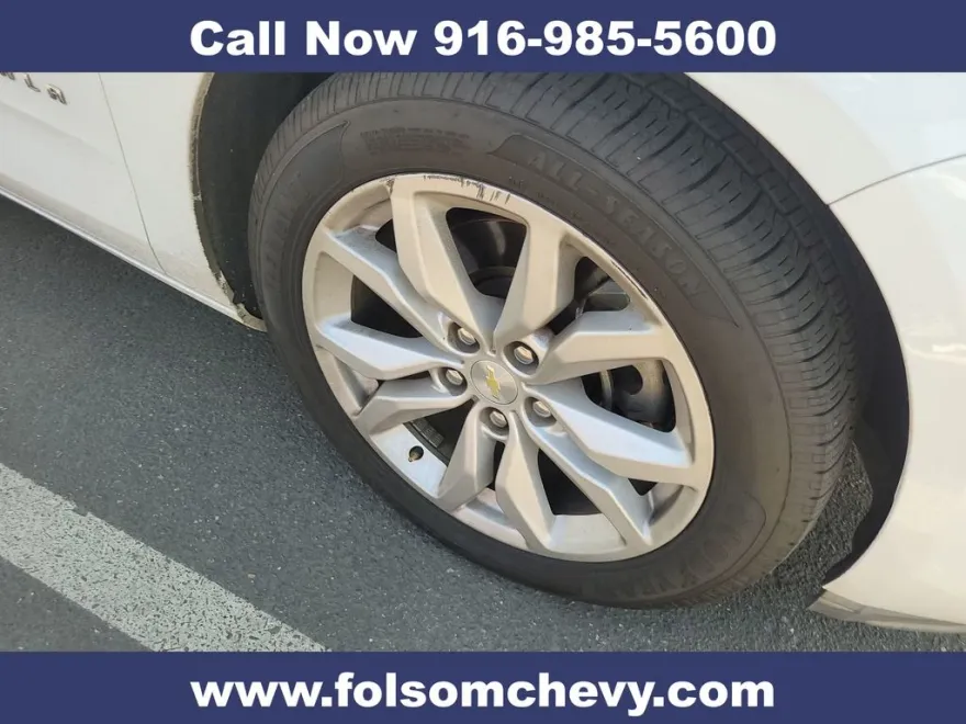 2019 Chevrolet Impala 1LT photo 1