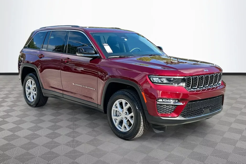 2023 Jeep Grand Cherokee Limited photo 1