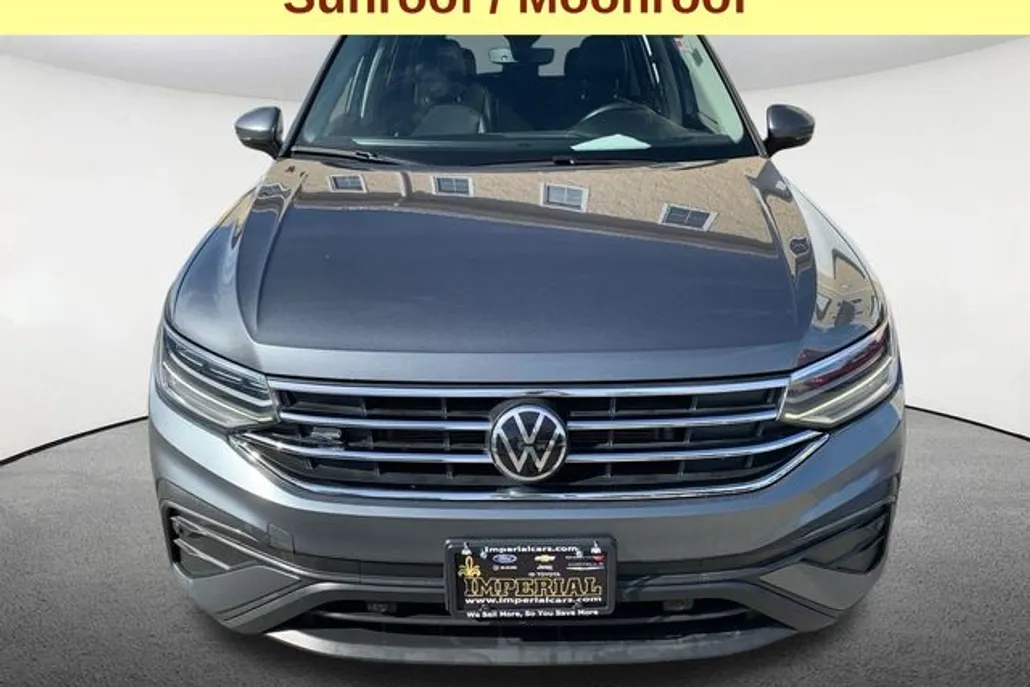 2022 Volkswagen Tiguan SE photo 1