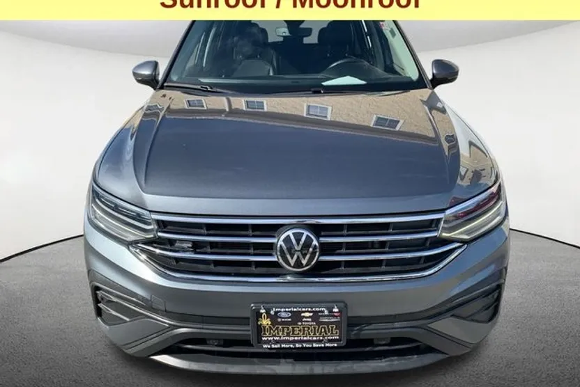 2022 Volkswagen Tiguan SE photo 1