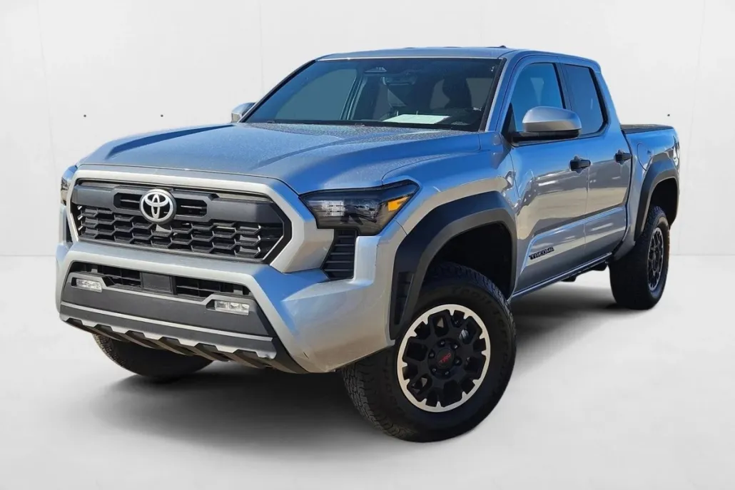 2024 Toyota Tacoma TRD photo 1