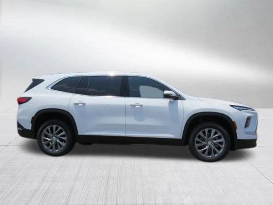 2025 Buick Enclave Preferred photo 1
