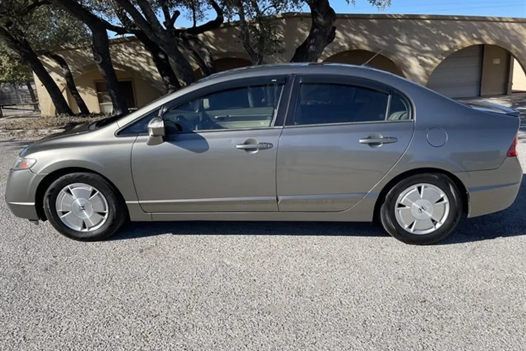 2007 Honda Civic Hybrid photo 1