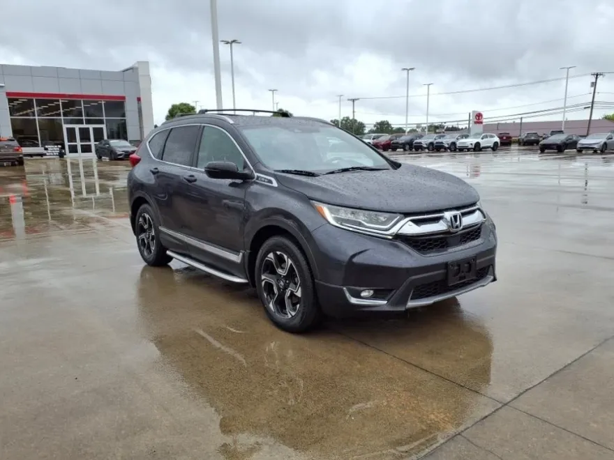 2019 Honda CR-V Touring photo 1