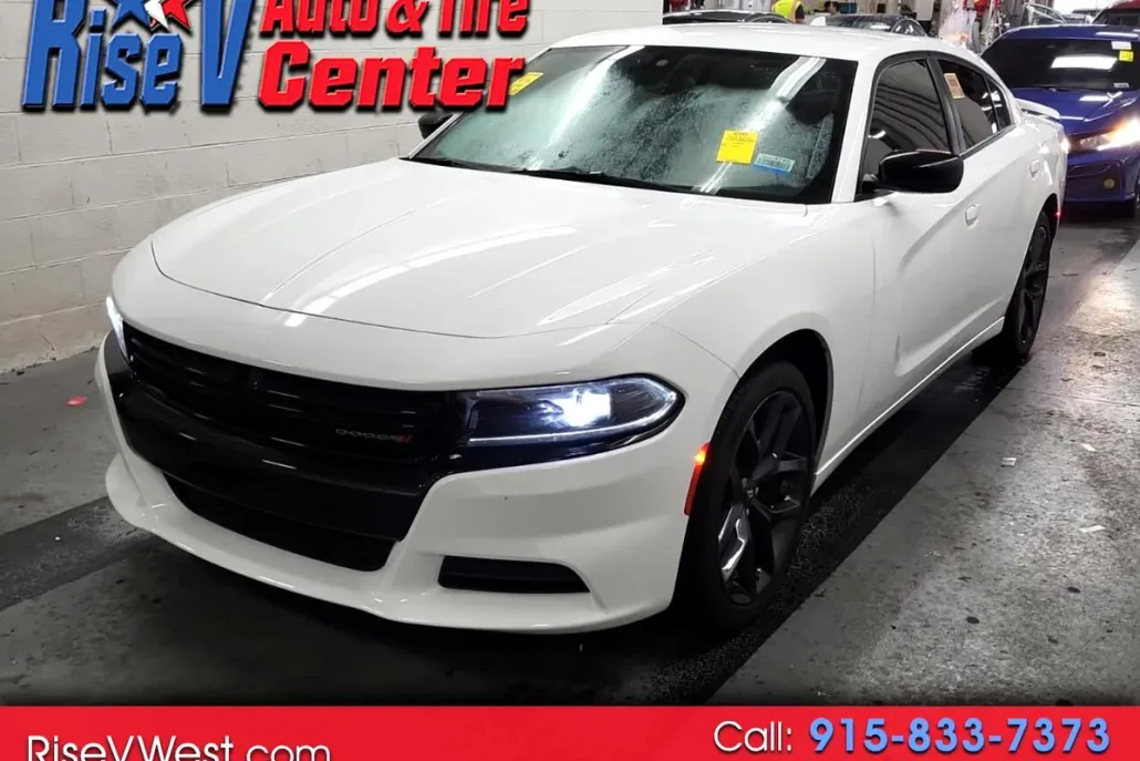 2023 Dodge Charger SXT photo 1