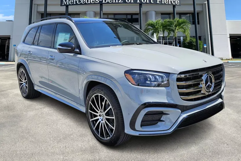 2025 Mercedes Benz GLS 450 4MATIC photo 1