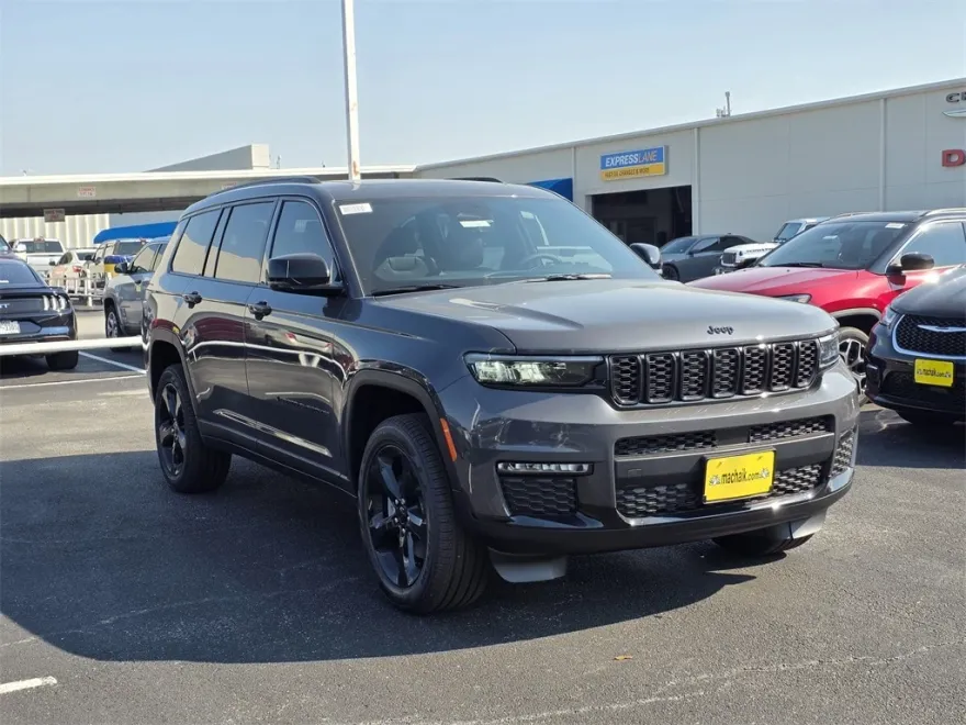 2025 Jeep Grand Cherokee Limited photo 1