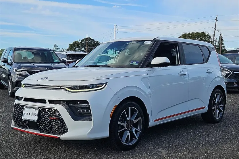 2020 Kia Soul GT-Line Turbo photo 1