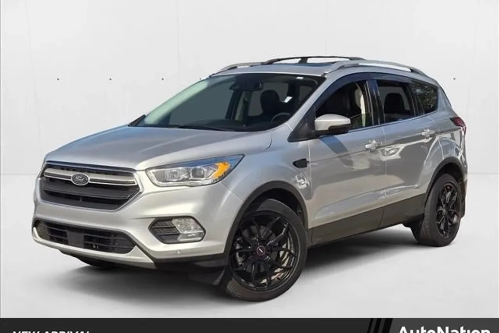 2019 Ford Escape Titanium photo 1