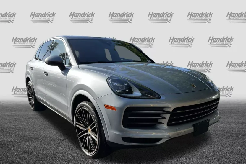 2023 Porsche Cayenne Platinum Edition photo 1
