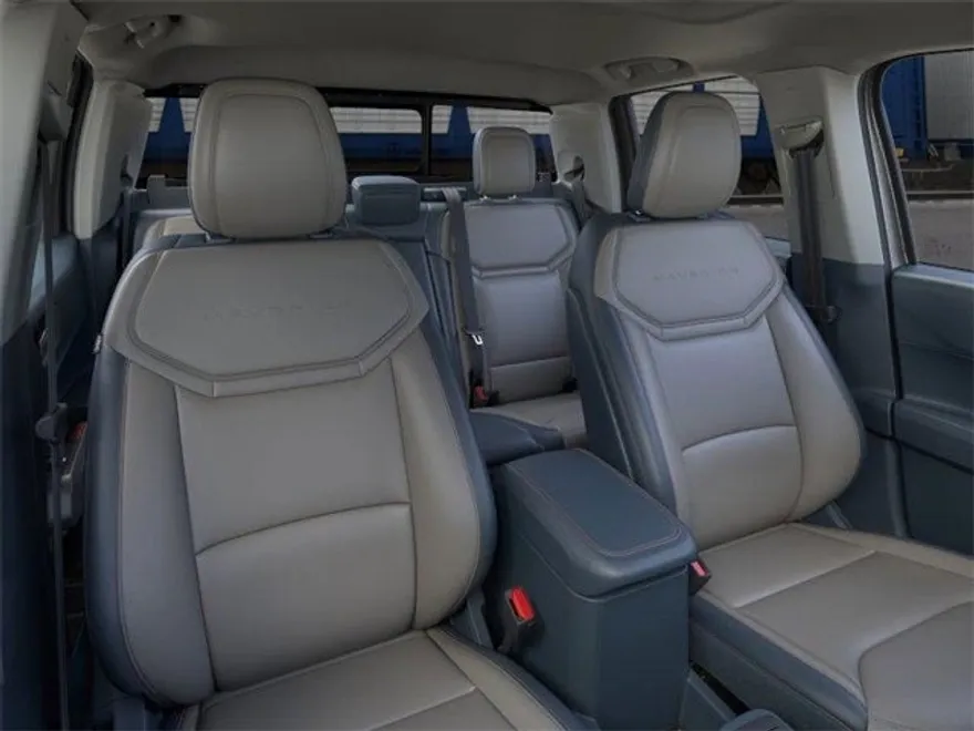 2025 Ford Maverick Lariat photo 1