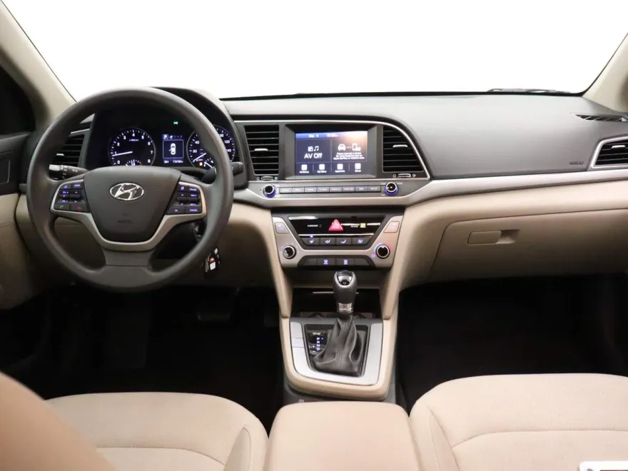 2018 Hyundai Elantra SEL photo 1