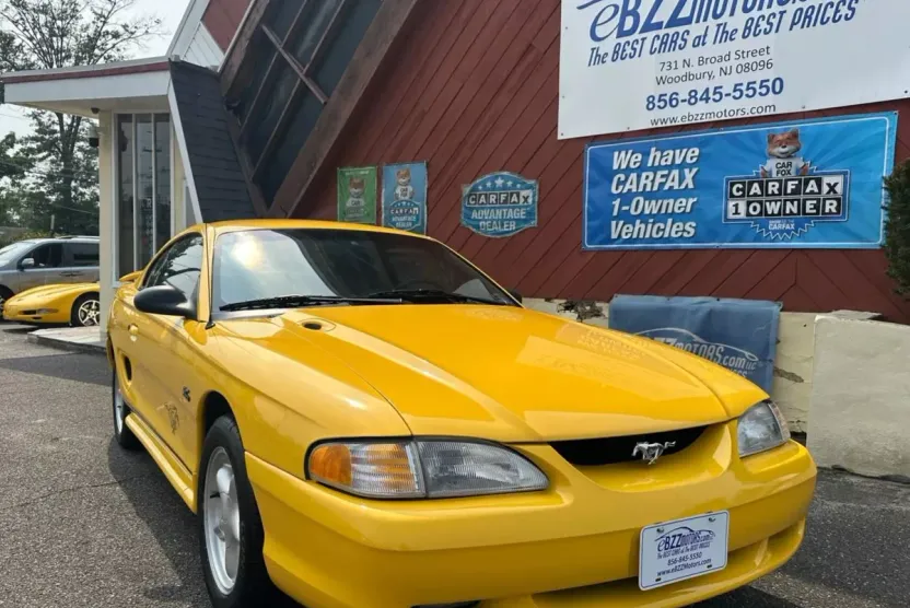 1995 Ford Mustang GT photo 1
