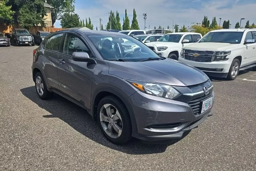 2018 Honda HR-V LX photo 1
