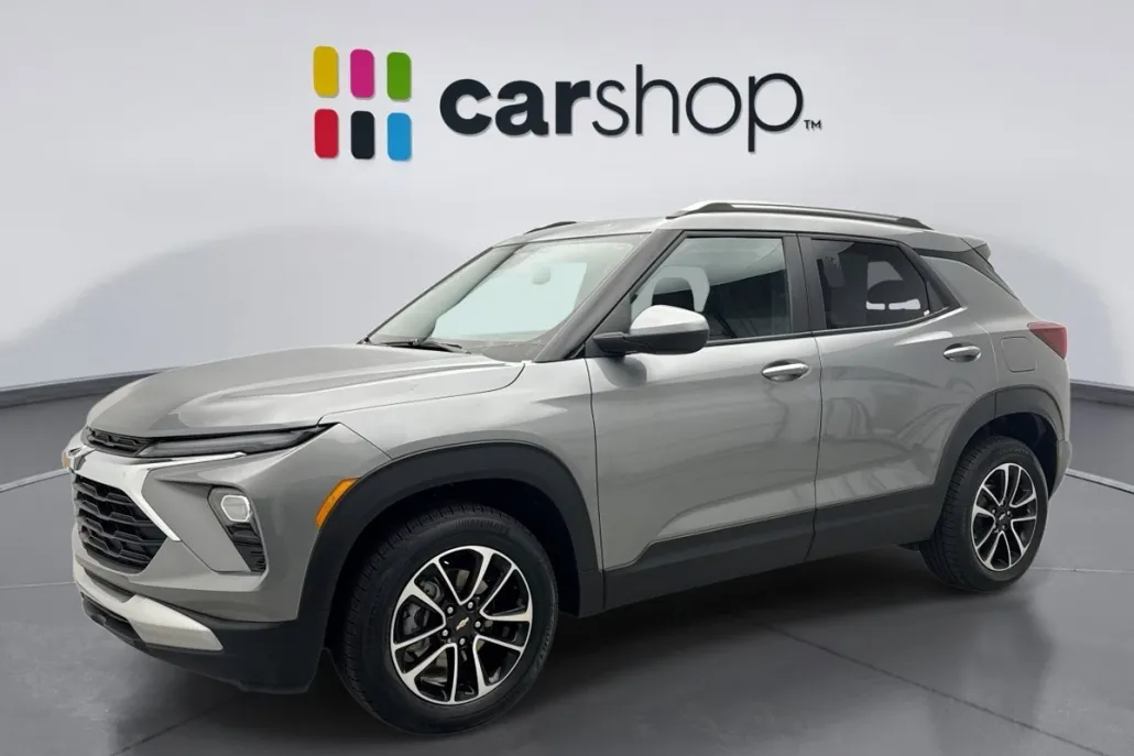 2024 Chevrolet Trailblazer LT photo 1