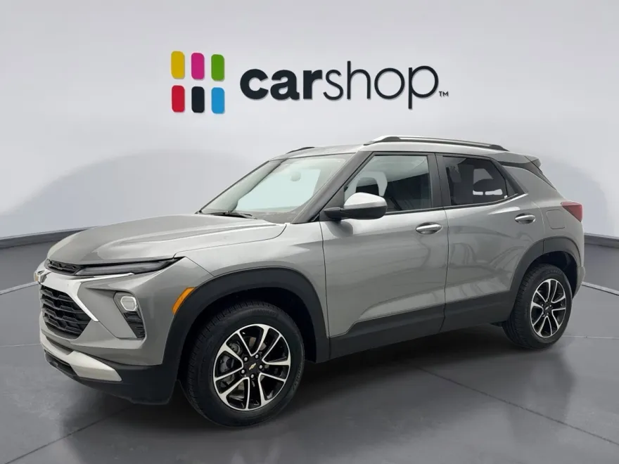 2024 Chevrolet Trailblazer LT photo 1