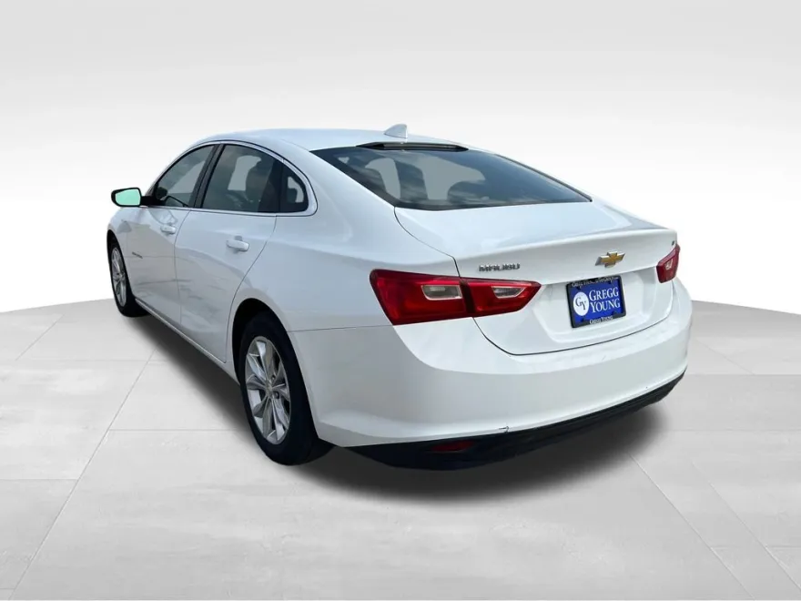 2023 Chevrolet Malibu 1LT photo 1