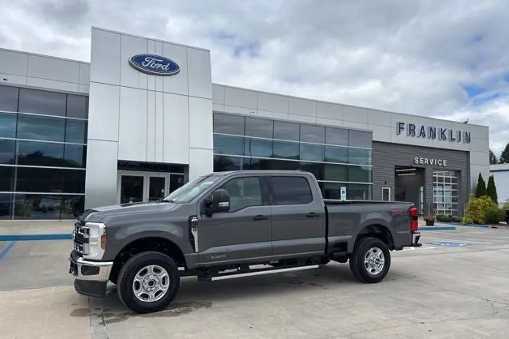 2026 Ford F-350 photo 1