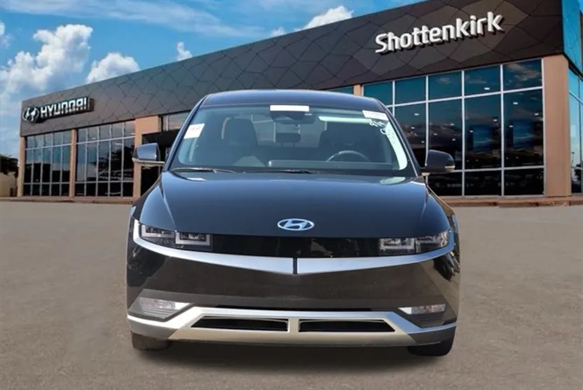 2023 Hyundai Ioniq 5 SE photo 1