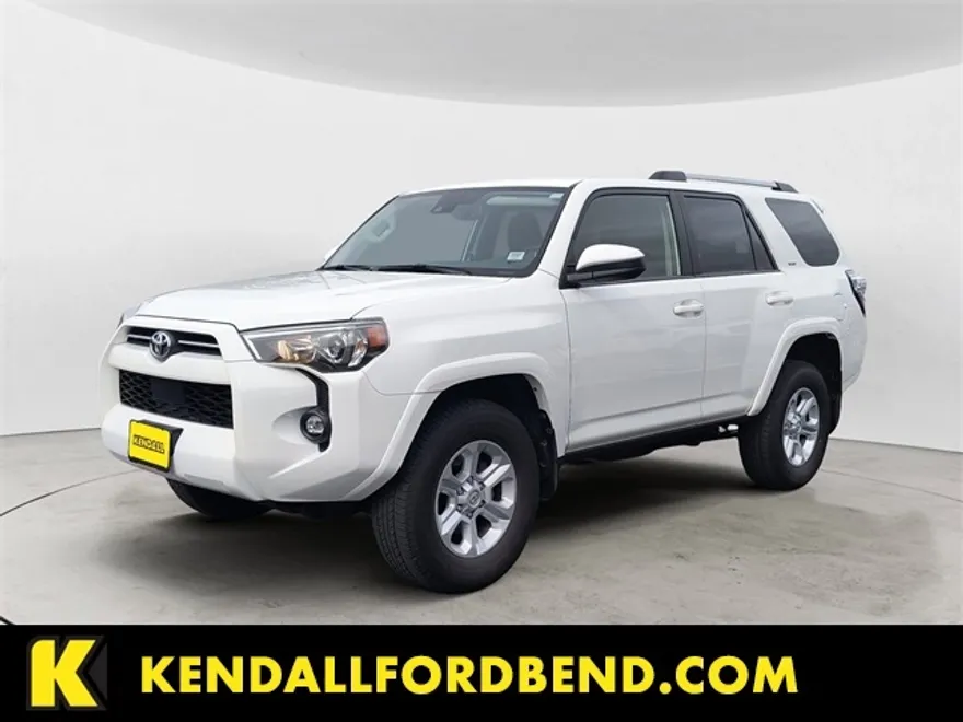 2022 Toyota 4Runner SR5 photo 1