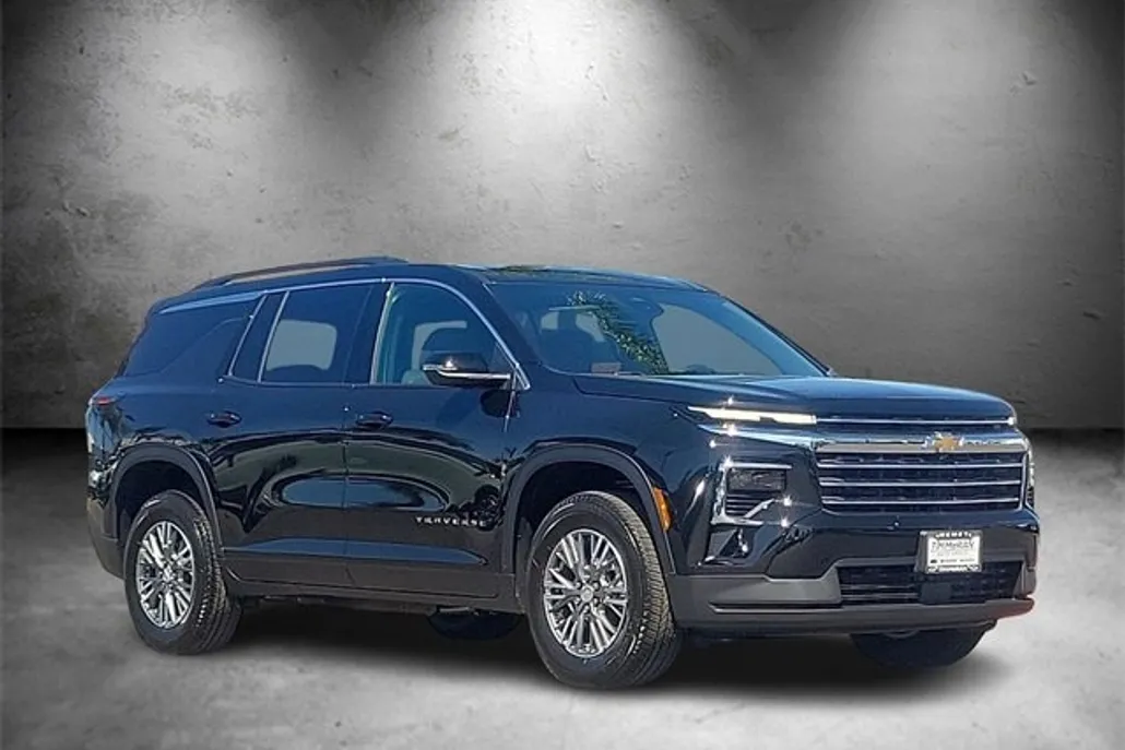 2026 Chevrolet Traverse photo 1