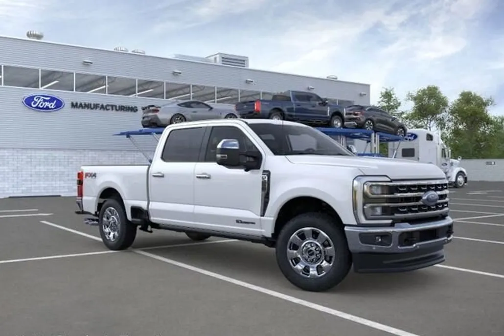 2025 Ford F-250 Lariat photo 1