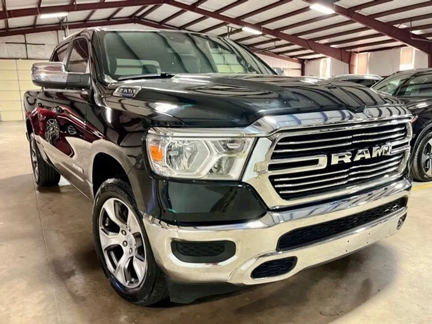 2024 Ram 1500 Laramie photo 1