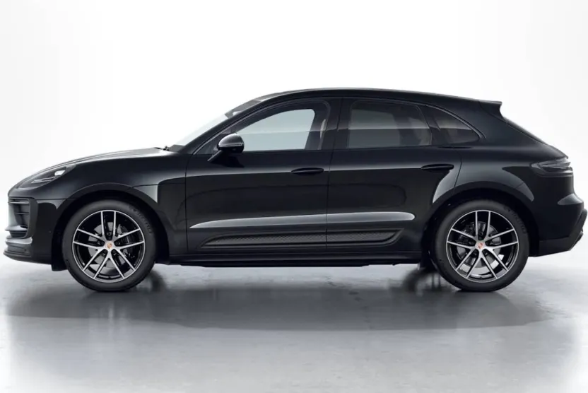 2026 Porsche Macan T photo 1
