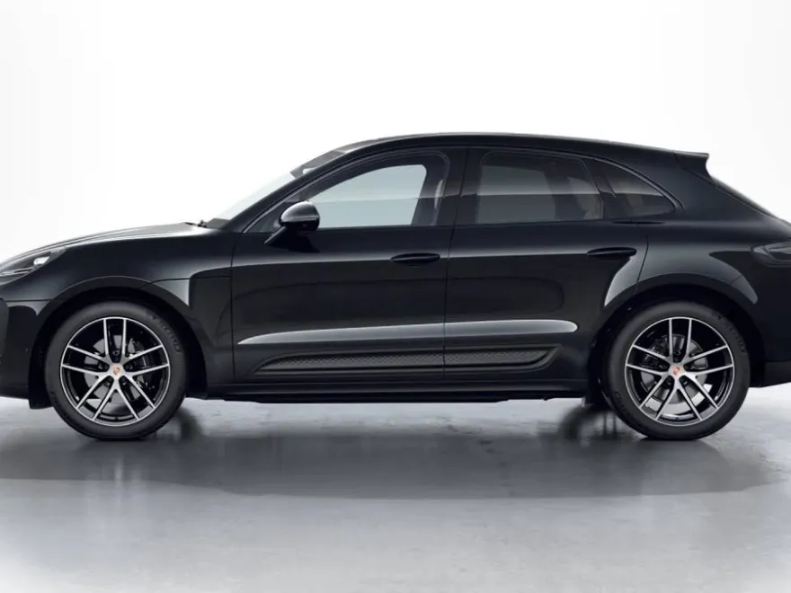 2026 Porsche Macan T photo 1