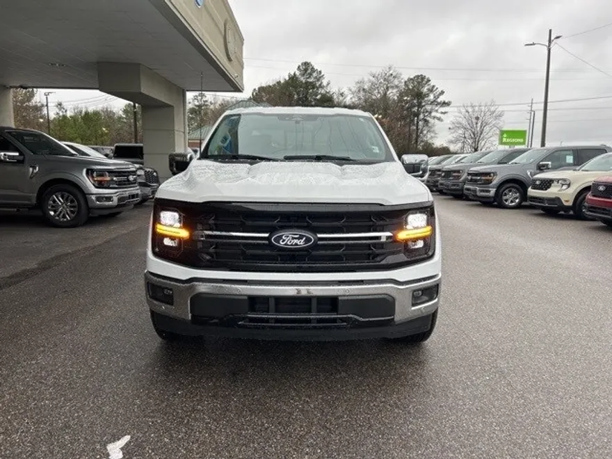 2025 Ford F-150 XLT photo 2