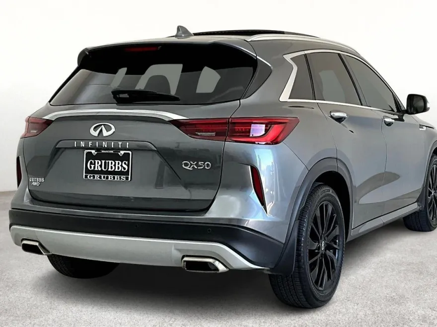 2025 Infiniti QX50 Luxe photo 1