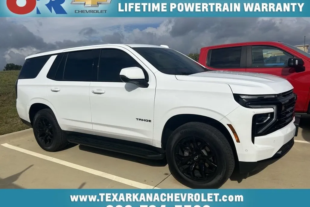 2025 Chevrolet Tahoe LT photo 1