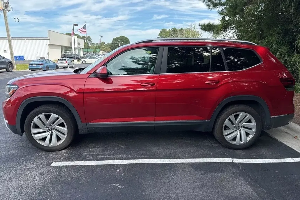 2021 Volkswagen Atlas SEL photo 1