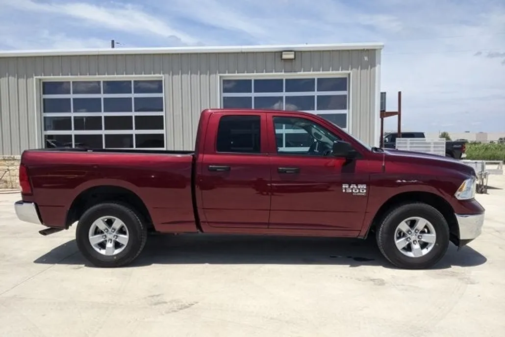 2024 Ram 1500 Classic SLT photo 1