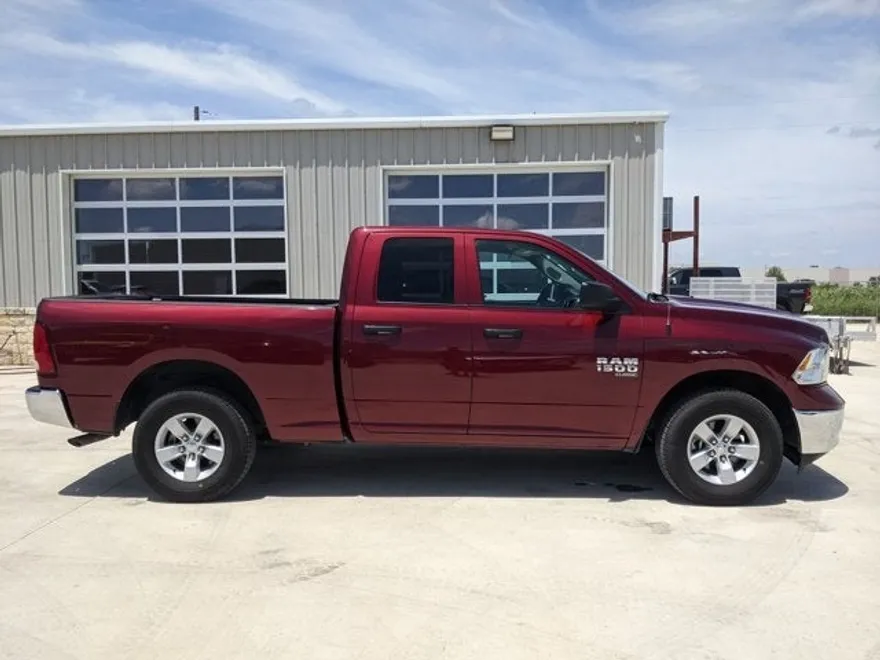 2024 Ram 1500 Classic SLT photo 1