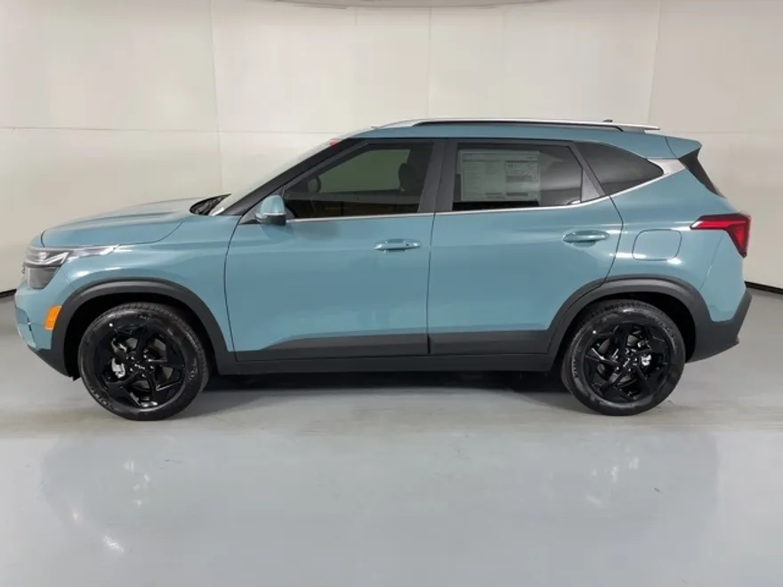 2026 Kia Seltos EX photo 1
