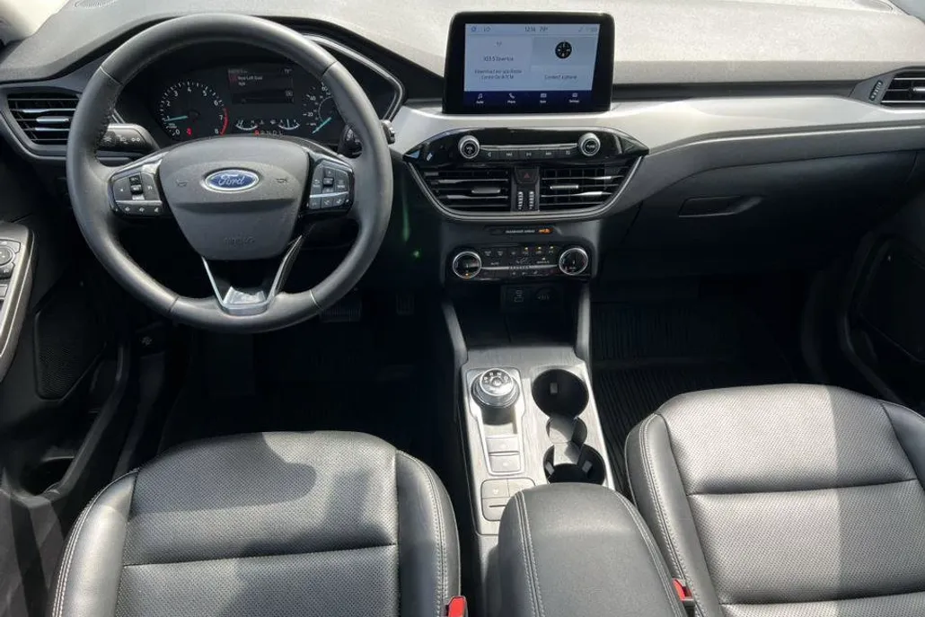 2022 Ford Escape SEL photo 1