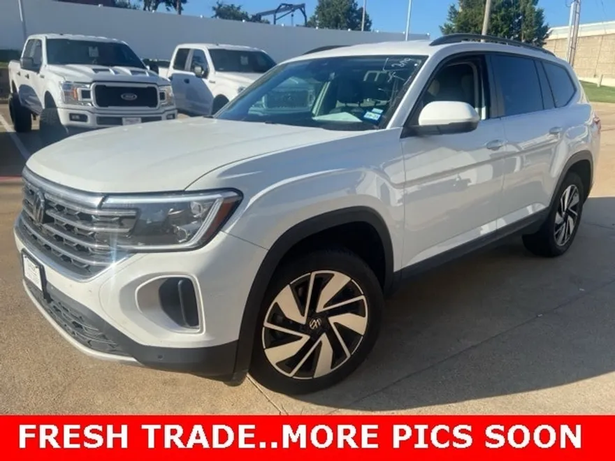 2024 Volkswagen Atlas SE Technology photo 1