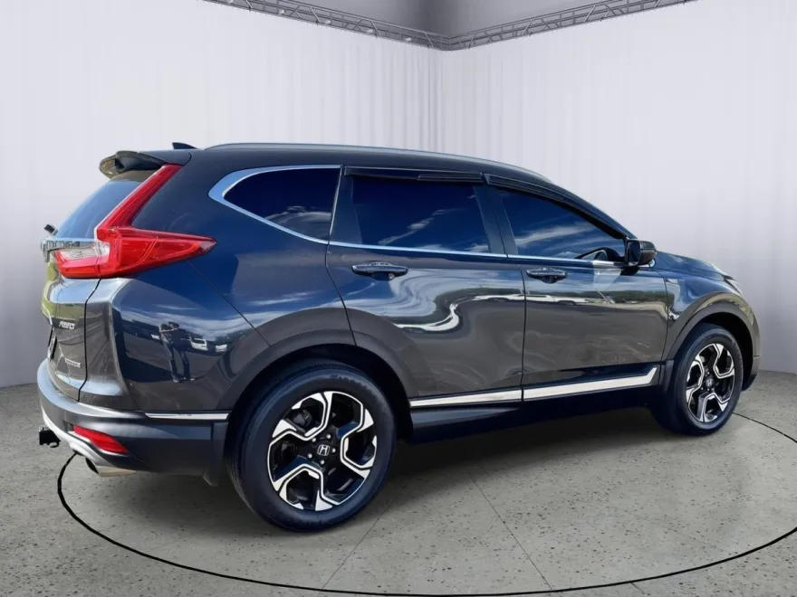 2019 Honda CR-V Touring photo 1