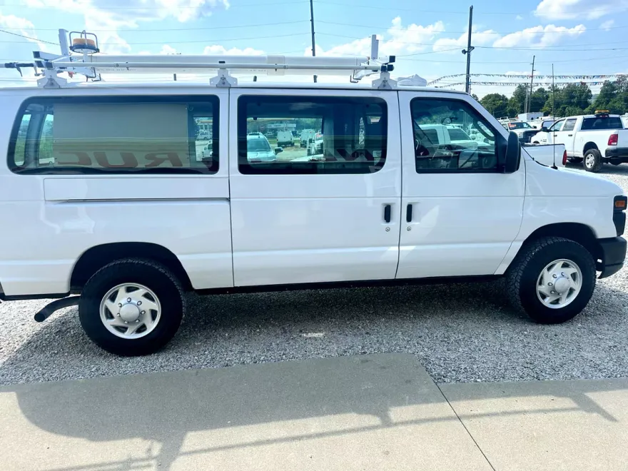 2012 Ford E-350 photo 1