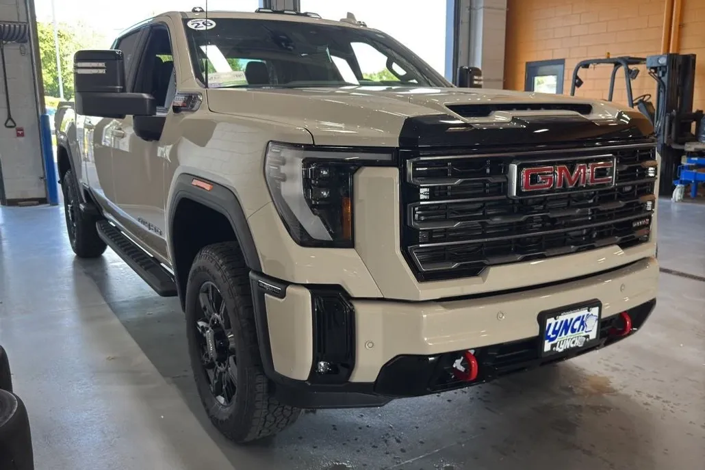 2026 Gmc Sierra 2500 AT4 photo 1