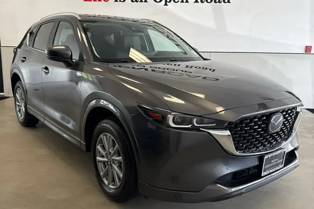 2025 Mazda CX-5 2.5 S Preferred photo 1