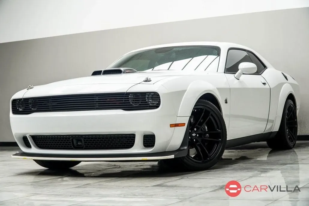2023 Dodge Challenger R/T Scat Pack Widebody photo 1