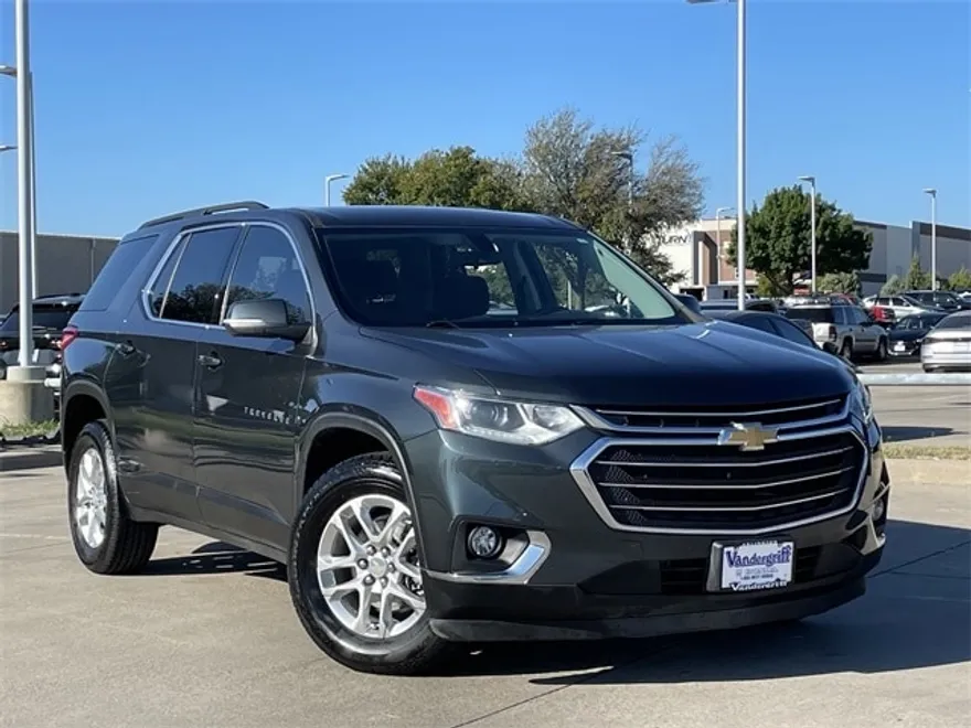 2021 Chevrolet Traverse photo 1