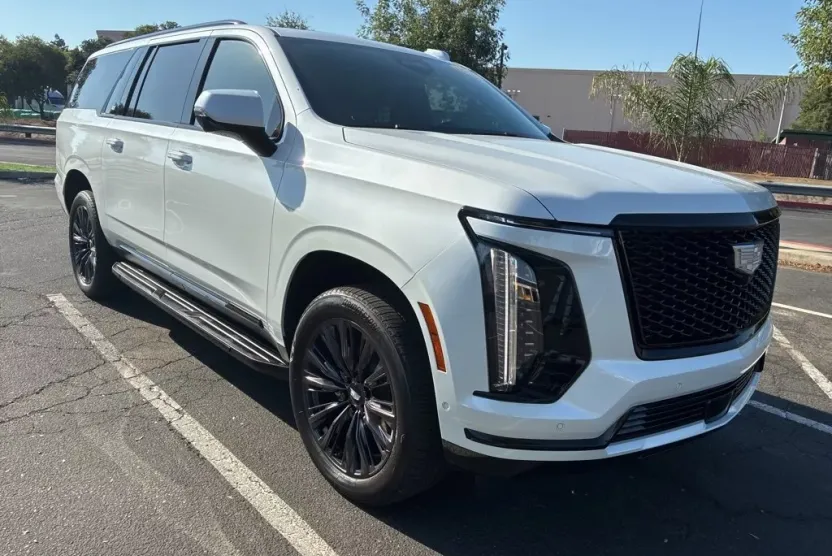 2025 Cadillac Escalade ESV Sport photo 1
