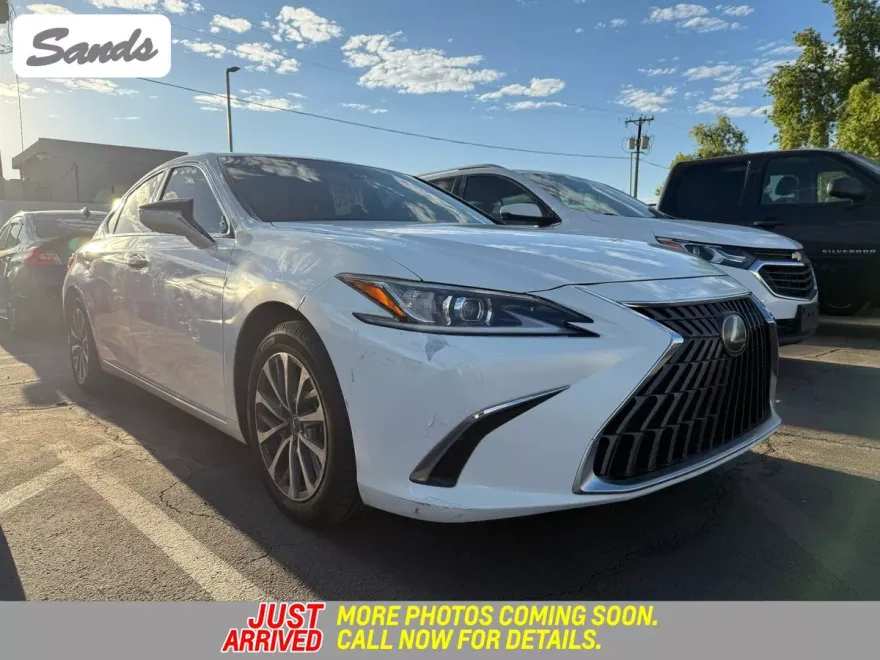 2022 Lexus ES 350 photo 1