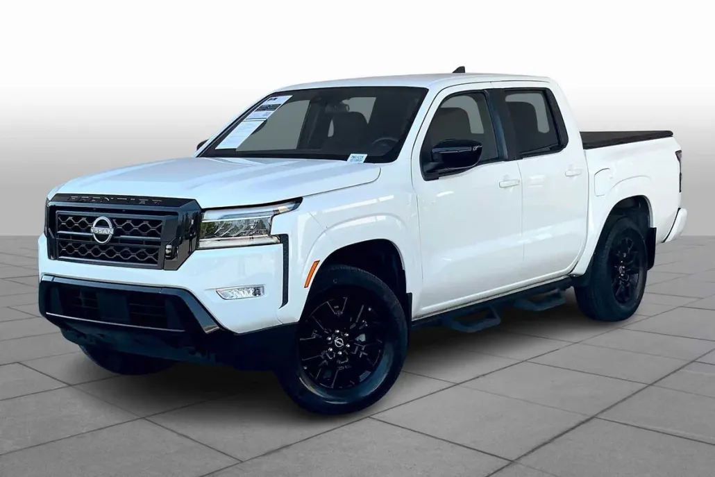 2023 Nissan Frontier SV photo 1