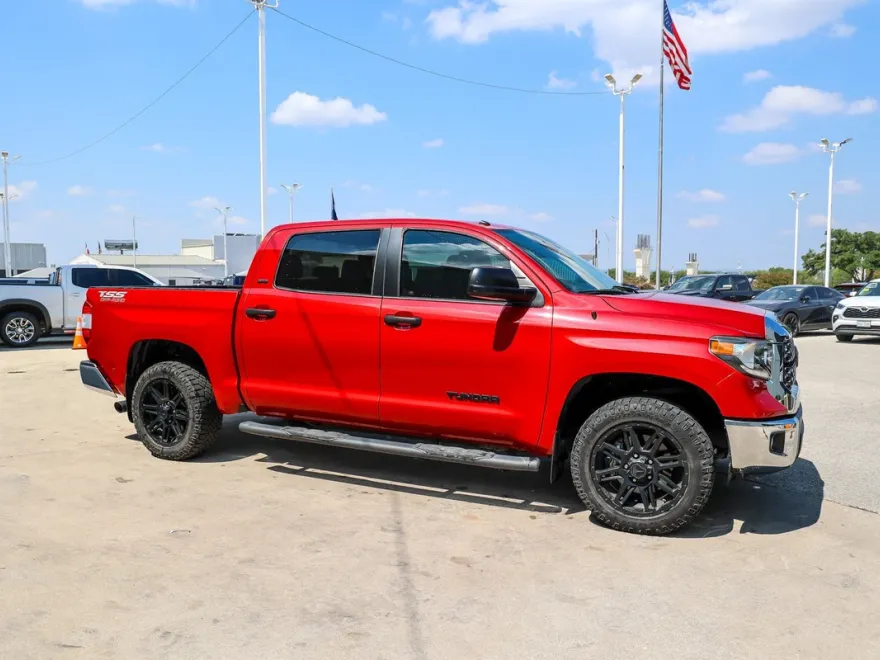 2019 Toyota Tundra SR5 Grade photo 1
